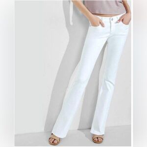 Express‎ women’s size 8/32 mid rise stretch, white boot cut denim jeans